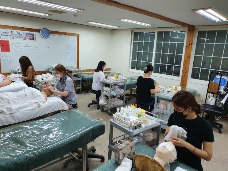  노원피부전문학원 크리스챤쇼보 교육과정 안내~