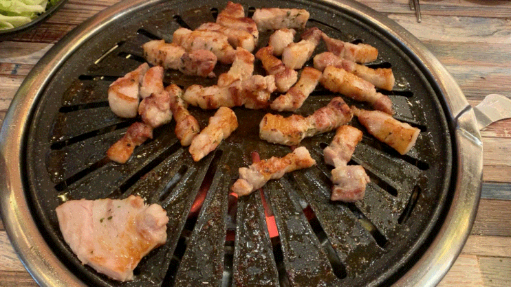  소소하고 확실한 행복을 함께하는 꾸꾸와의 이야기