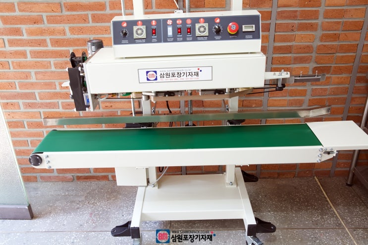  수직형밴드실러, 세워서 실링하는 액상파우치 포장을 위한 밴드실러, 실링기(백곰선생,말표)