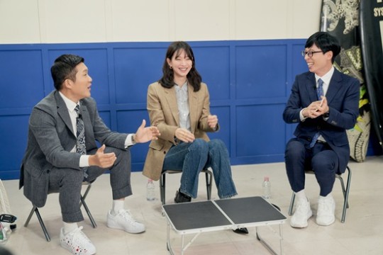 유퀴즈 온더 블럭에 출연한 배우 신민아 유퀴즈 온더 블럭에 출연한 배우 신민아