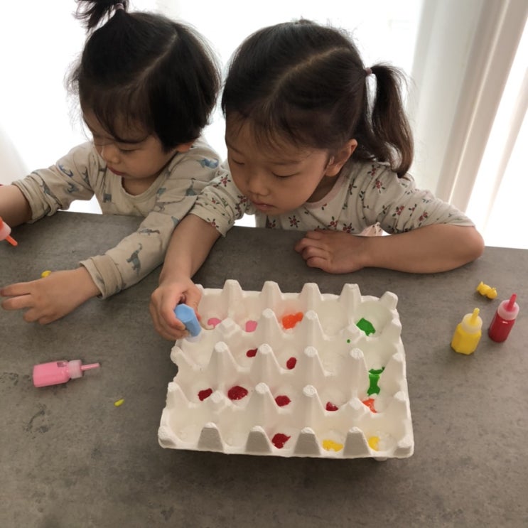  집콕놀이) 베이킹소다와 식초로 화산폭발놀이하기