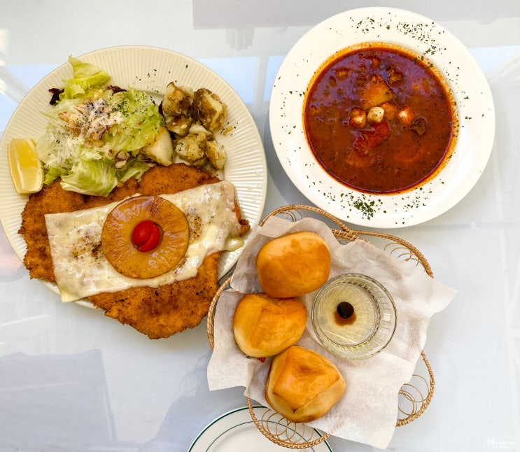  오묘한 맛을 가진 대전 소제동 슈니첼