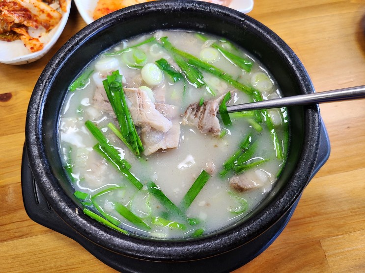 광명 소하동 '우두육미' 돼지국밥