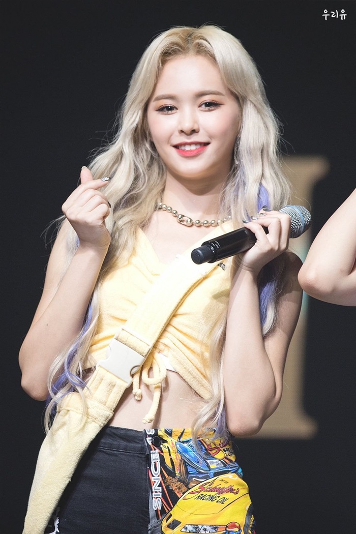 의외로 외국인 멤버가 한명 뿐인 에버글로우 의외로 외국인 멤버가 한명 뿐인 에버글로우