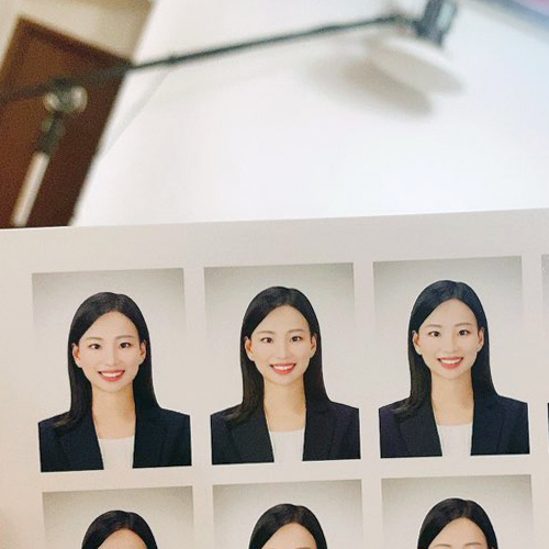  연예인도 즐겨 찾는 홍대 사진관 라임 스튜디오에서 증명사진 촬영