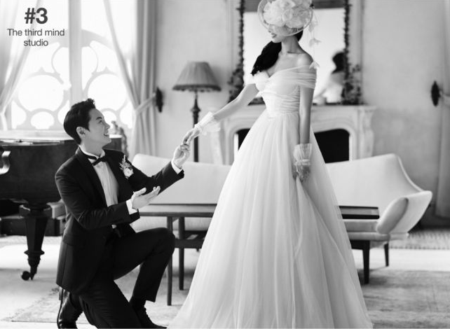  전진, 27일 결혼 품절남 대열 합류  웨딩화보 공개
