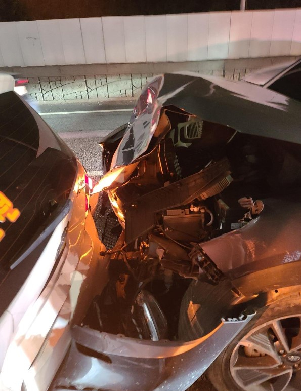 음주운전 만취 SUV 3중추돌사고에 예식 하루 앞둔 예비신부 얼굴 다쳐... 음주운전 만취 SUV 3중추돌사고에 예식 하루 앞둔 예비신부 얼굴 다쳐...