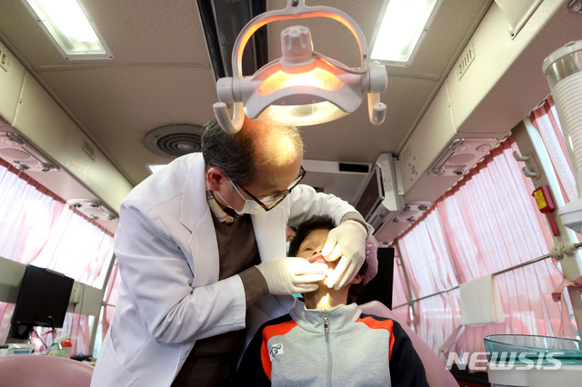 치과 신경치료 건강보험 확대…자연치아 보존 지원 치과 신경치료 건강보험 확대…자연치아 보존 지원