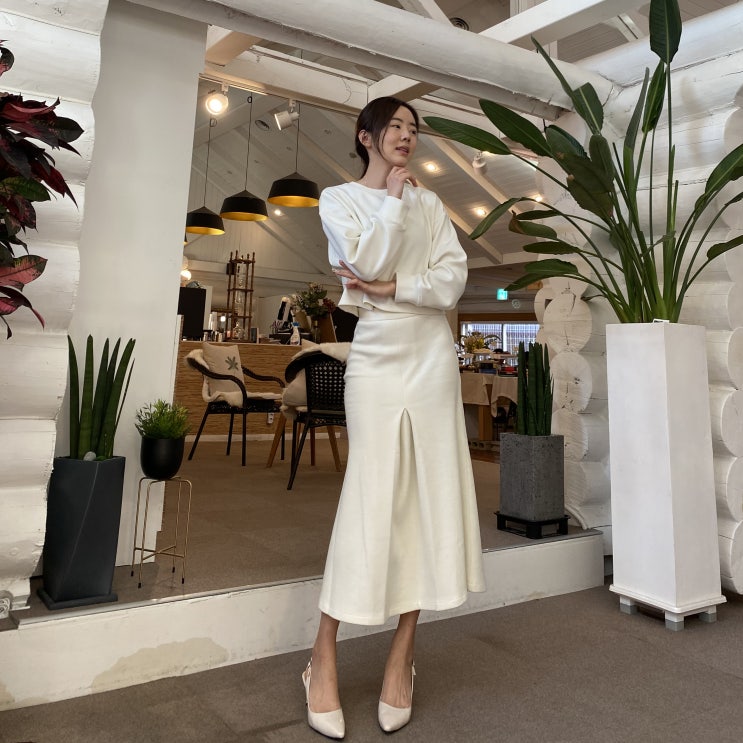  아이보리 색감의 니트 투피스 Knitwear Two-piece [ivory]