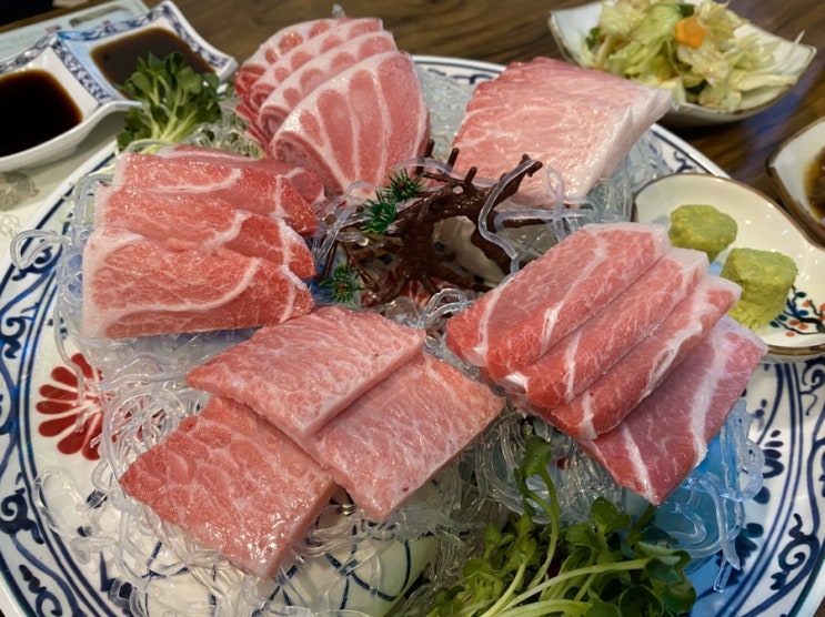  효탄신참치 3호점 ; 동대문에서 신선한 참치를 맛볼 수 있는 신설동 참치