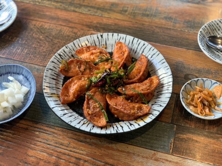 홍대 연남동 중식당 맛집 포가 깐풍군만두 고기튀김 강추