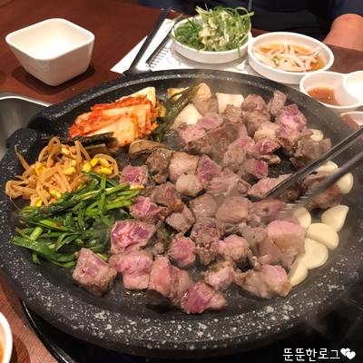  울산달동대창 / 달동맛집 / 꽃목살과 대창불고기전골이 끝내주는 "꽃돼지식당"