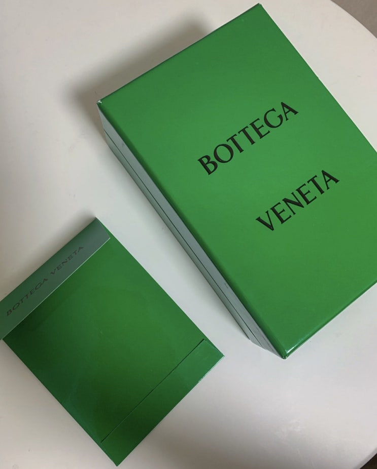  보테가 베네타 카드 케이스 (BOTTEGA VENETA CARD CASE)