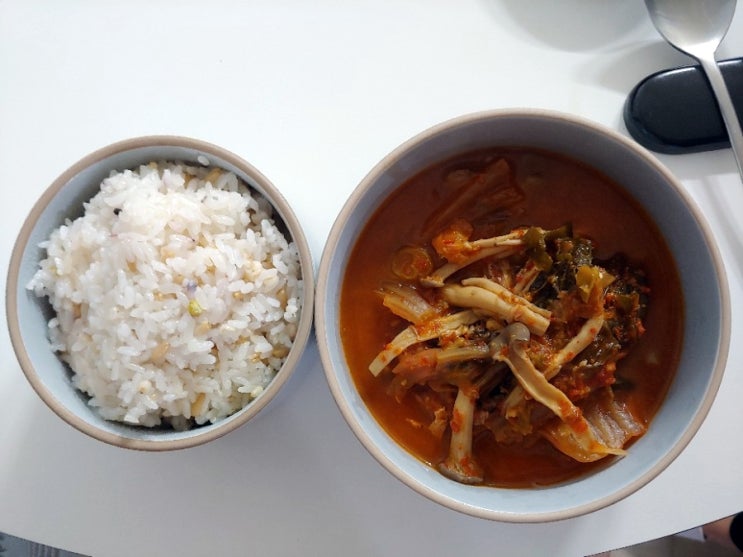  백종원의 맛이 보장된 초간단 김치찌개 만들기