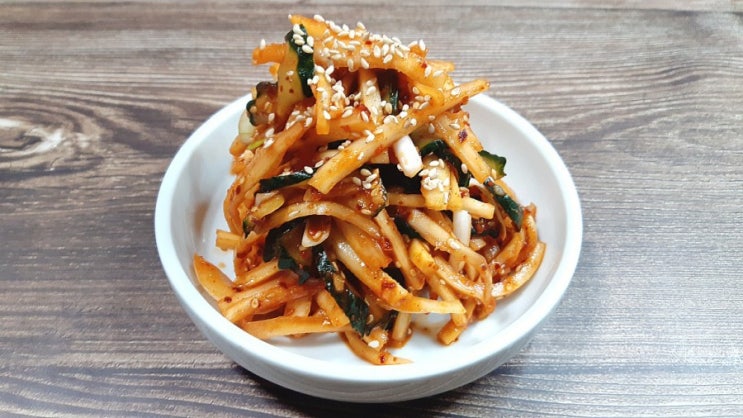 도라지쓴맛제거 알토란 도라지무침 김하진 도라지오이무침 만드는법 도라지쓴맛제거 알토란 도라지무침 김하진 도라지오이무침 만드는법