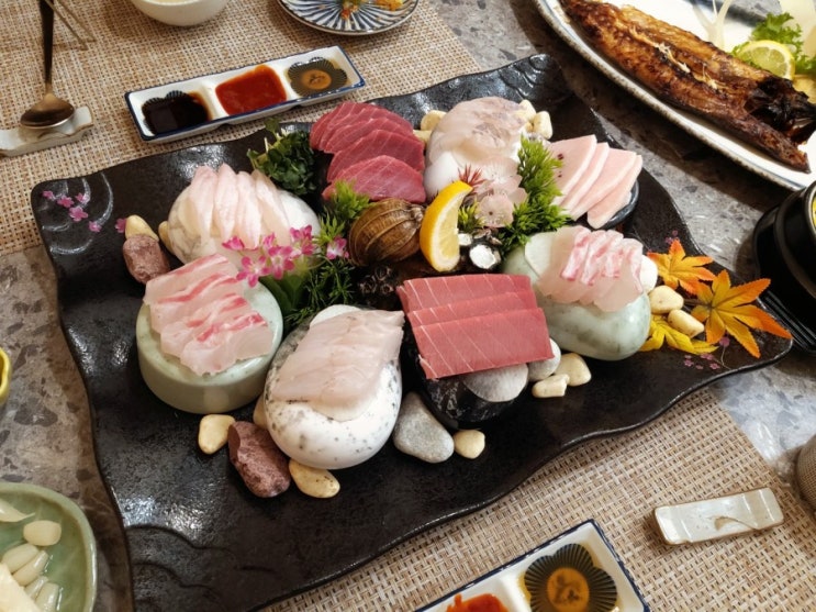 동탄 북광장 무한리필 사시미 반송동 횟집 해신