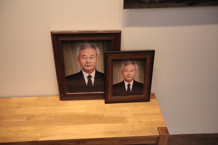  긴박했던 수영 영정사진 복원