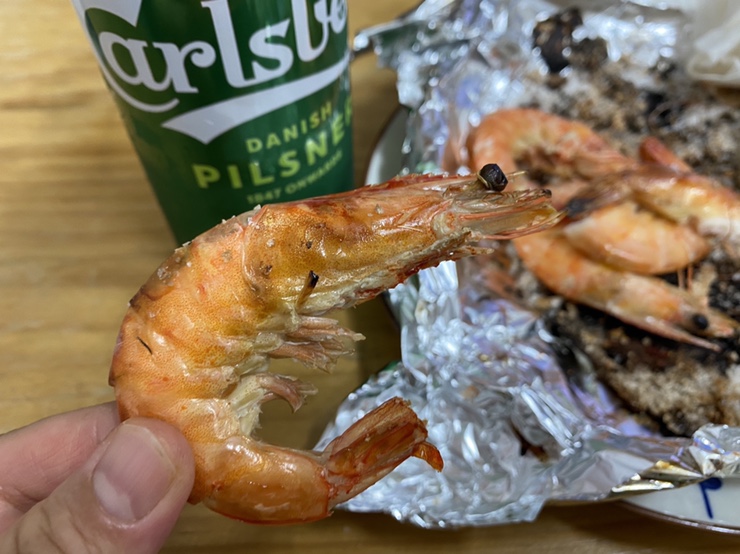  이마트 콜롬비아 새우 소금구이와 칼스버그 맥주 야식 먹기
