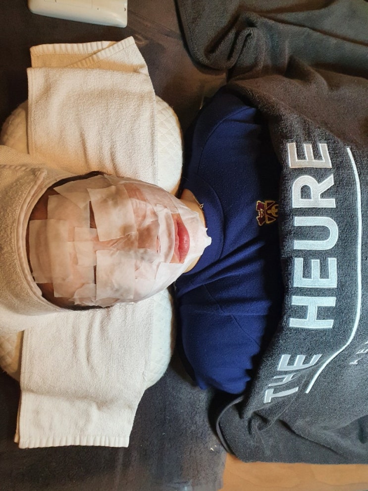  광주여드름 화정동 "더에르"에서 모공스케일링+PDT 받으세요~