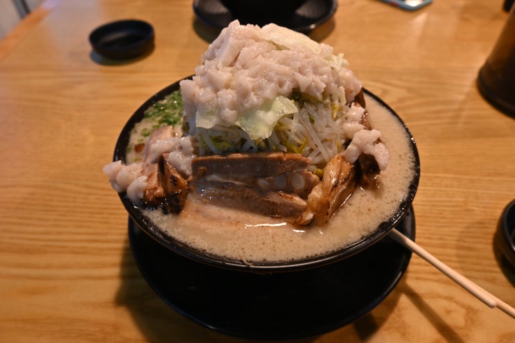  지로리안을 위한 라멘 맛집 - 압구정역 코이라멘 압구정점