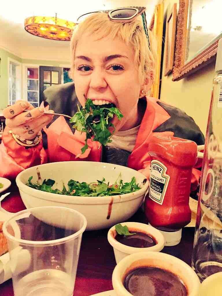 빌보드차트분석 2024년6월1일::빌리 아일리시, 제니퍼 로페즈\u003d굴욕, 셀레나 고메즈, 카밀라 카베요 : 네이버 블로그, image size:768x1024