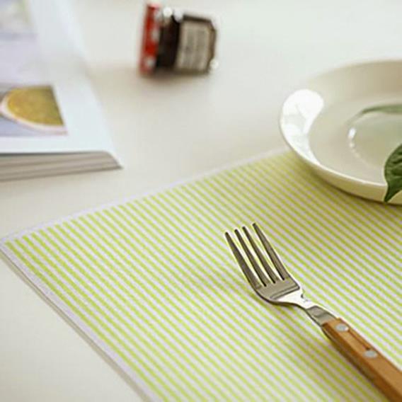  라임라잇 패브릭 2mm 디자인펠트지102-베이직심플(라임스트라이프) (2,280원)