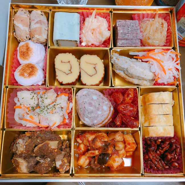  일본 명절음식 오세치 (おせち)