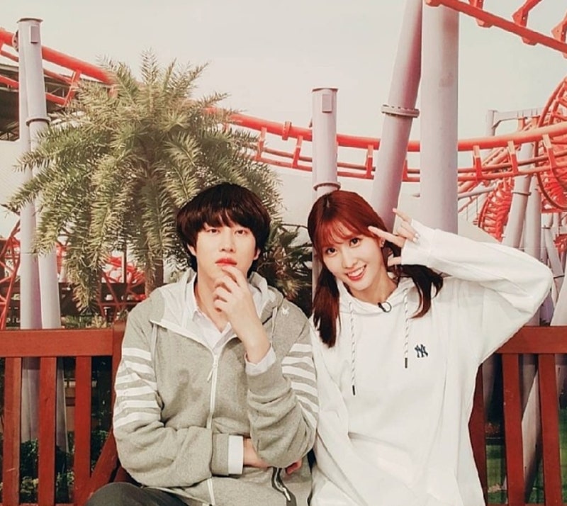 김희철 ♥ 모모 열애설 인정!! 두번째만에 인정한 이유