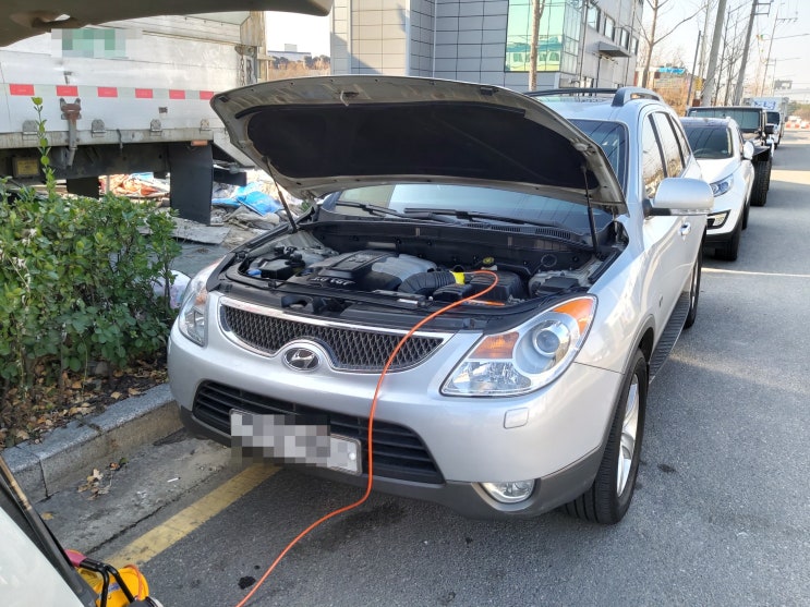 베라크루즈, 엔진소음이크고 차가 무겁게 나간다. 베라크루즈, 엔진소음이크고 차가 무겁게 나간다.
