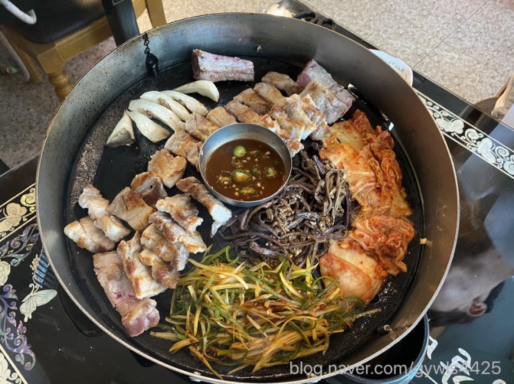  부천갈비 신중동맛집 백하돼지생갈비 정겨운 레트로감성느끼고 왔어요