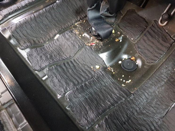  청주실내크리닝 그랜저 HG 화장품 얼룩제거
