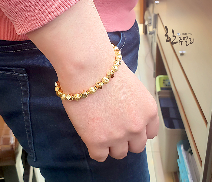 14k 18k 염주팔찌 새해에 더욱 뜻깊은 선물로 좋아요 14k 18k 염주팔찌 새해에 더욱 뜻깊은 선물로 좋아요