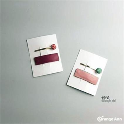  [오렌지앤] 레자핀세트(2개.단추핀은색상랜덤)_FREE(OAC87116) (5,000원)