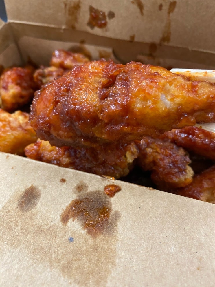  한국에 오면 첫 날 :: 교촌치킨 레드