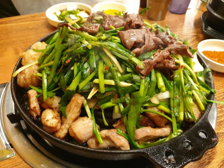  곱창맛집, 방이동 먹자골목 별미곱창 본점에서 모듬곱창 홀릭!