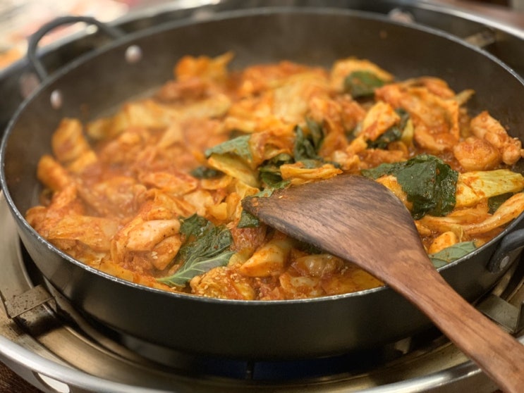  동탄의 닭갈비 신상 맛집! 앨리스빌에서 맛보는 춘천식 닭갈비~~이정 닭갈비