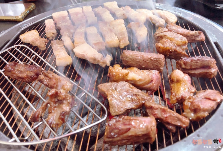 구의동에서 삼겹살과 등심을 한번에 드실 수 있는 고기 맛집~!