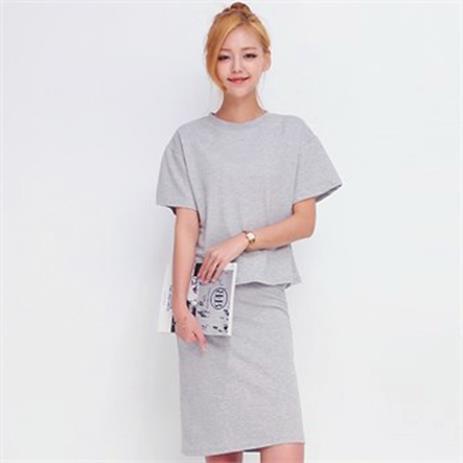  크롭트레이닝세트 (15,900원)