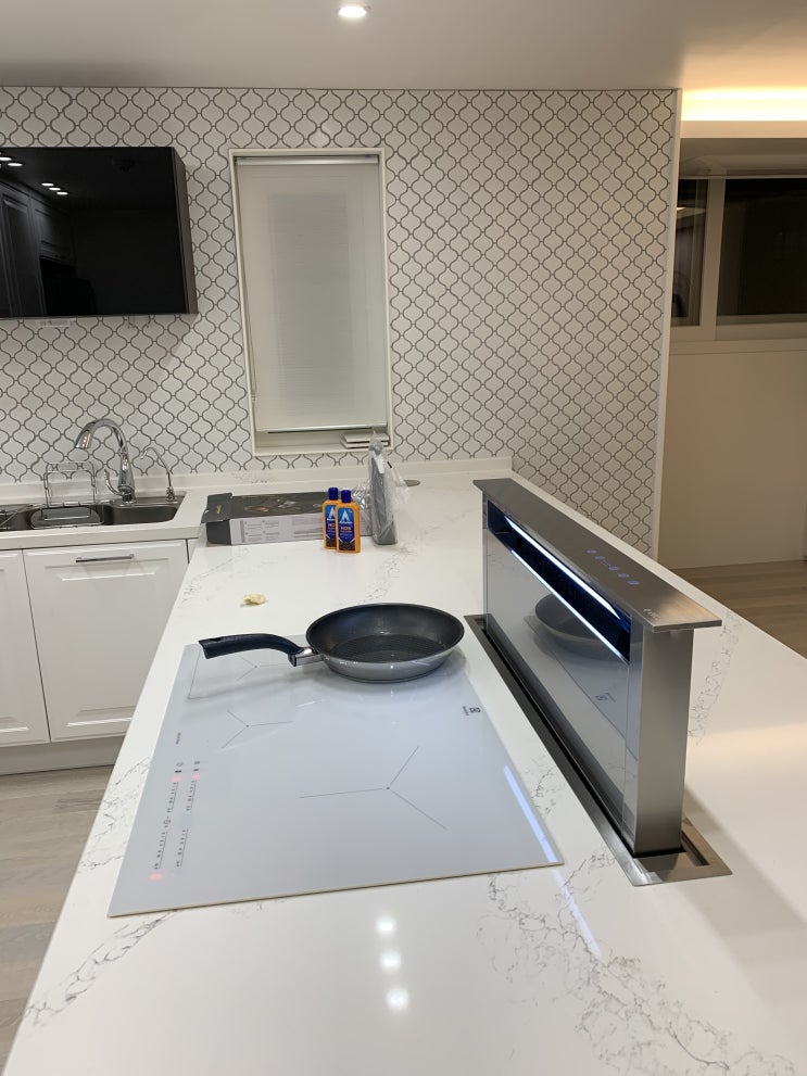  [월드인덕션]Elica Adagio & Electrolux eiv83443bw 엘리카아다지오 다운드래프트 후드 와 일렉트로룩스 화이트 와이드 인덕션 광주 봉선동 포스코 더샵