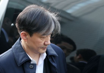 조국 아들 외고 ‘허위 인턴증명서’, 소득없이 끝난 교육청 조사 조국 아들 외고 ‘허위 인턴증명서’, 소득없이 끝난 교육청 조사