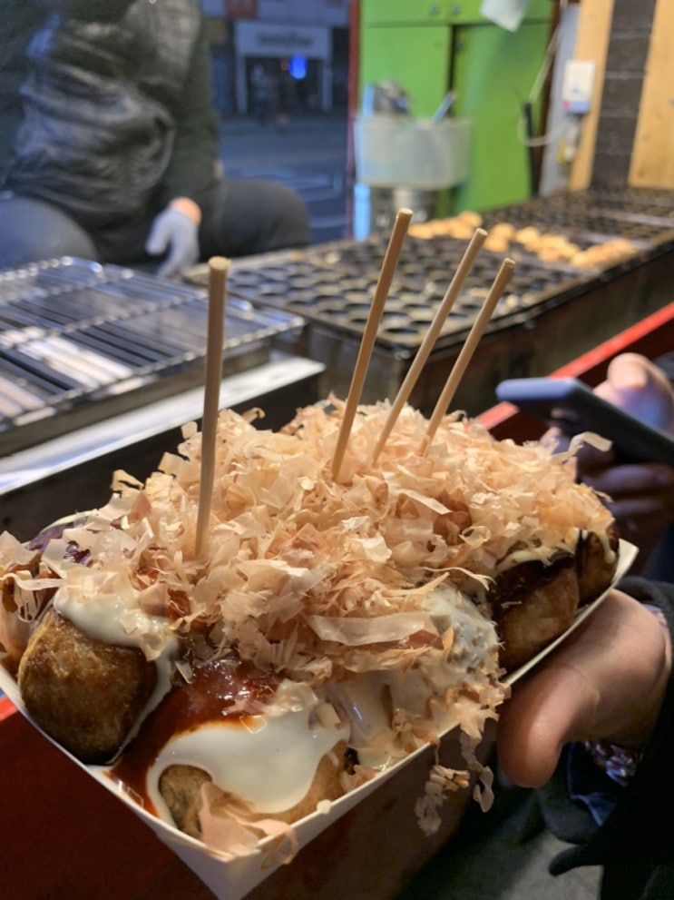  이태원맛집인가? 생활의달인 타코야끼 & 버스킹