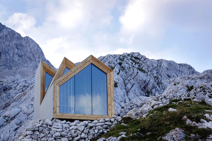 집 보다 배경 아름다운 산악 쉼터 베이스 캠프 풍광