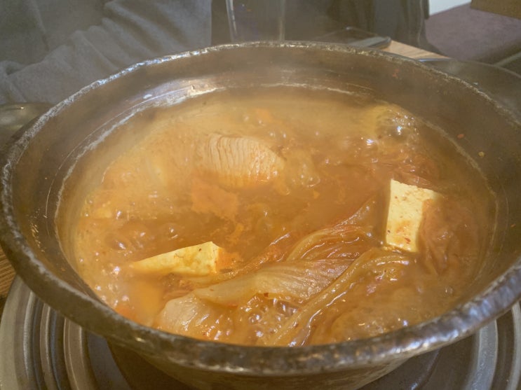 천호역 맛집! '박지윤 양푼김치찌개' 리뷰 천호역 맛집! '박지윤 양푼김치찌개' 리뷰
