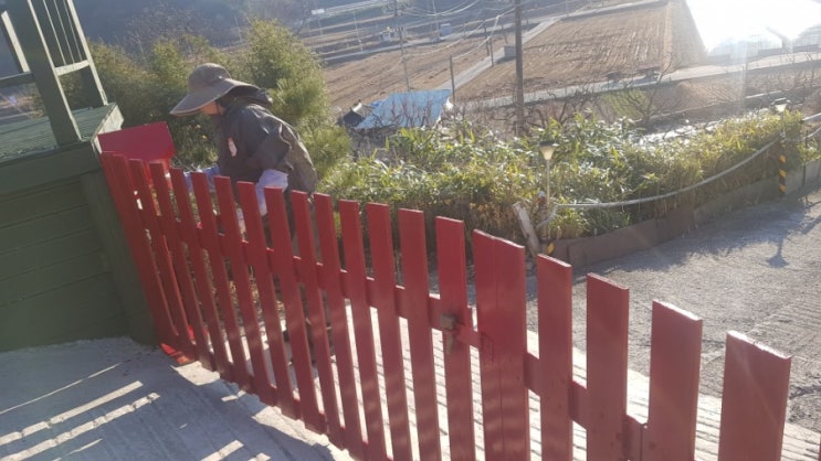  빨간대문으로 경자년 차가운 물의기운을 불의뜨거운 기운으로 채우다