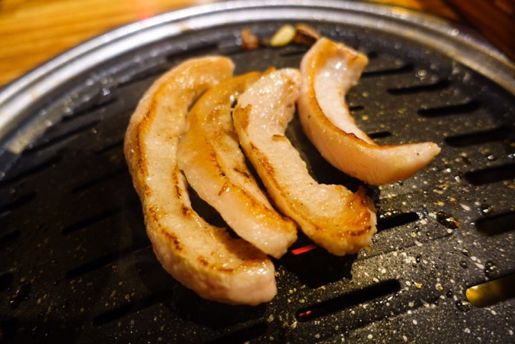  광안리 고기집 끝내주는 맛집 16돈 (일육돈)