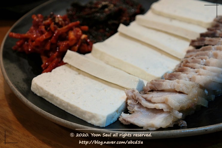 시지동맛집: 숨쉬는순두부, 올려먹기 좋은 두부수육과 굴매생이순두부찌개