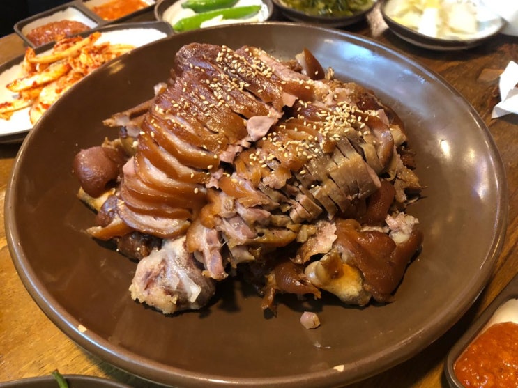  천안 족발맛집 추천으로 '가족' 야들하니 기막히네요~!