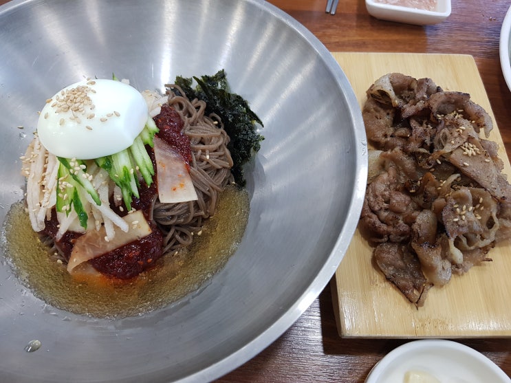 기장오거리돼지국밥 오거리막국수 부산맛집 먹방 기장오거리돼지국밥 오거리막국수 부산맛집 먹방