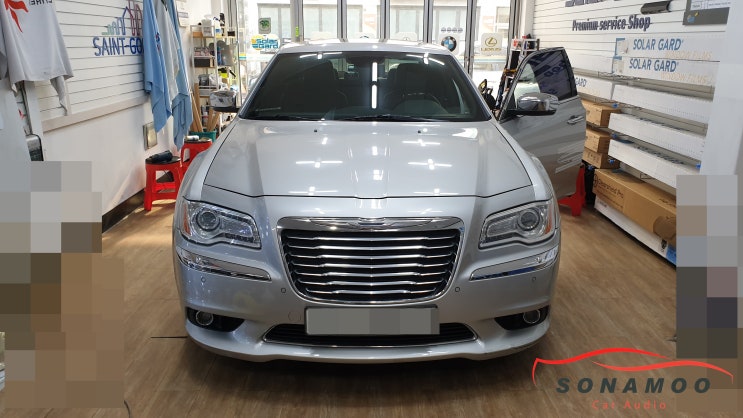 크리아슬러 300C 후방카메라 교체