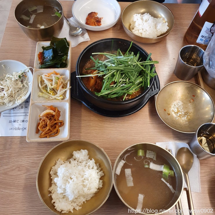  역삼역 과 강남역 사이 추천하는 매콤하고 개운하게 먹을 정식 메뉴 : 마부육전 돼지갈비찜정식(feat.방짜유기)